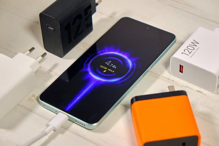 Chiếc iPhone đắt nhất trong lịch sử: Xịn hơn nhưng dễ thất bại vì lý do này?